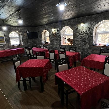Stonehouse Villa Валбона Екстериор снимка