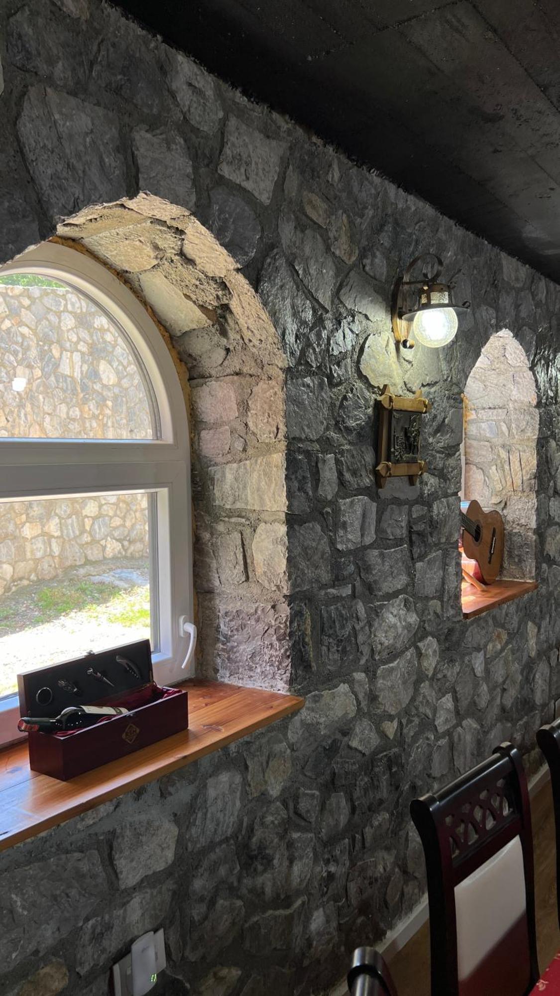 Stonehouse Villa Валбона Екстериор снимка