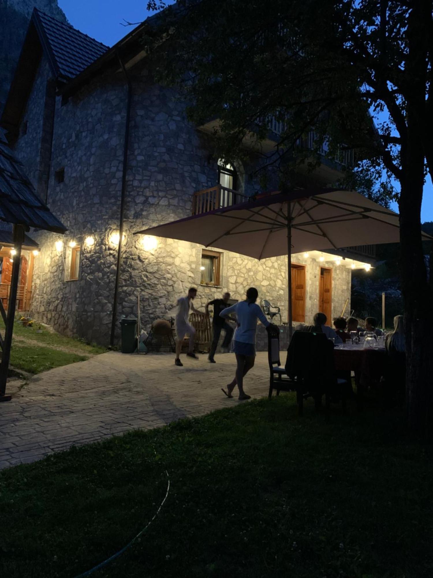 Stonehouse Villa Валбона Екстериор снимка
